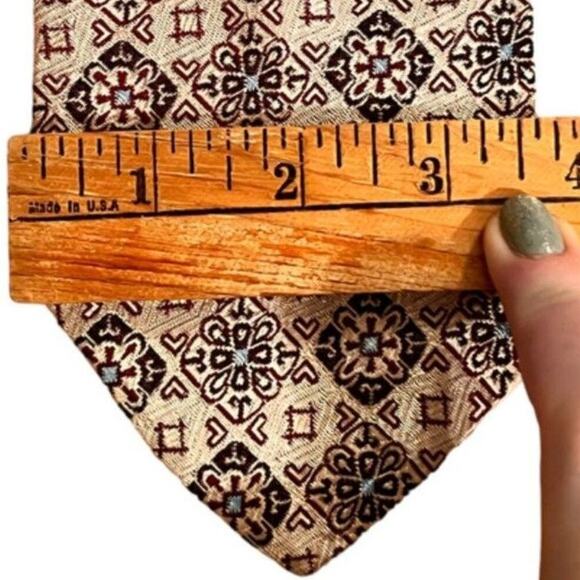 VTG 70s 80s Wembley Geometric Tile Print Neck Tie Silver Blue Retro Career Party - Picture 4 of 7